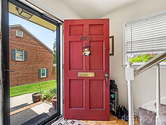 5th image of 8030 Regent Park Ln