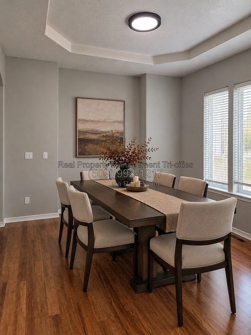 4 bed, 4.0 bath, 2824 sqft, $3,195 — Photo 4