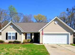 4136 Red Shed Ln, Charlotte, NC 28269