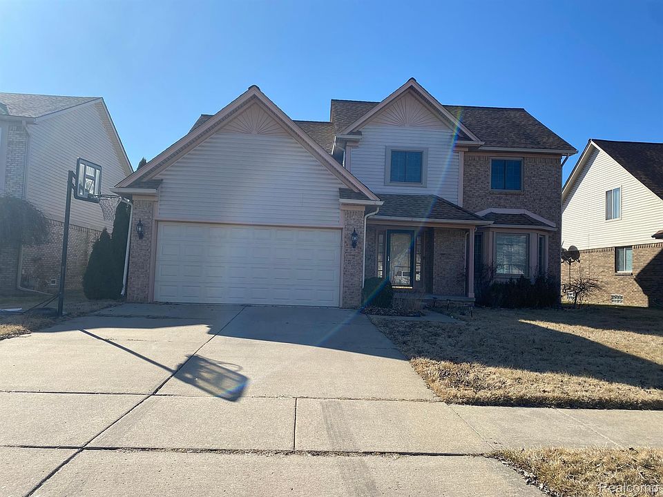 1st image of 24328 Emily Dr