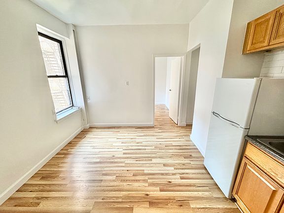 5th image of 285 Mott St APT A6