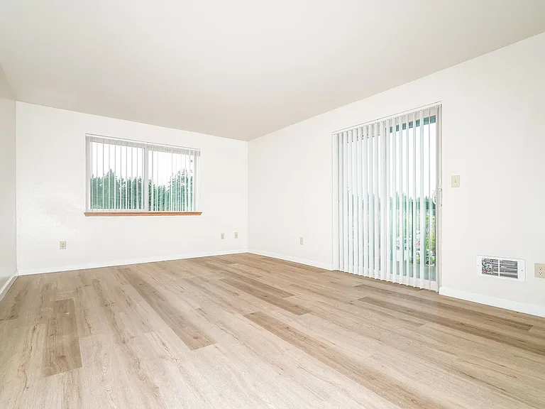 5709 Highway Pl — Photo 3