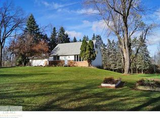 4263 Drumheller Rd, Bath, MI 48808