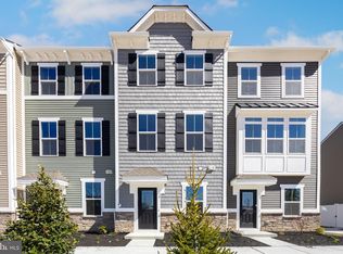 10 Sidney Ln, Stratford, NJ 08084