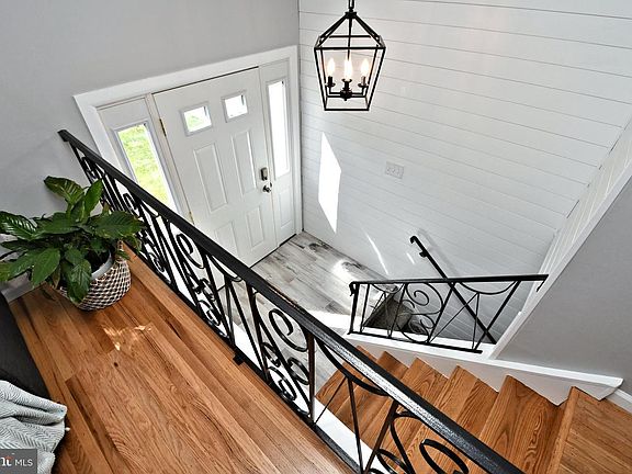 5th image of 1493 Miranda Ln