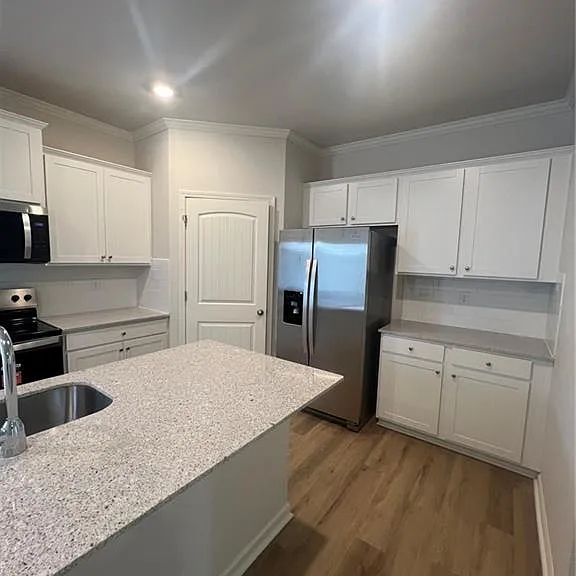 60 Berryville Dr — Photo 8