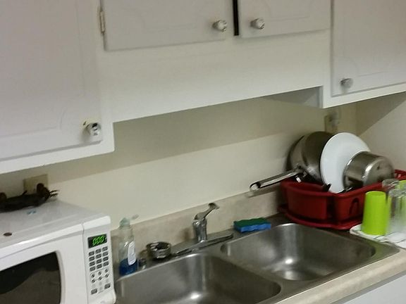 3rd image of 101 W Railroad St APT 2