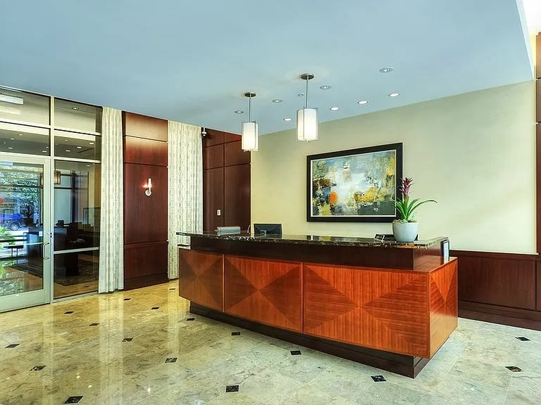 807 Davis St #903 — Photo 11