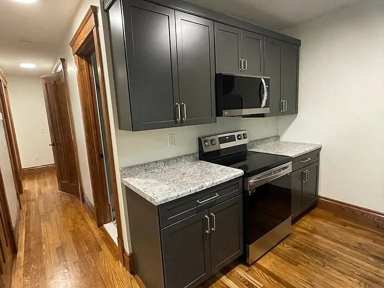 412 E William St — Photo 3