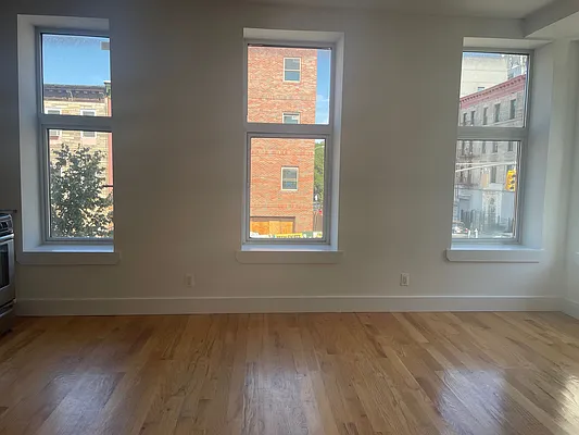 Rented by RENTBK LLC | media 2