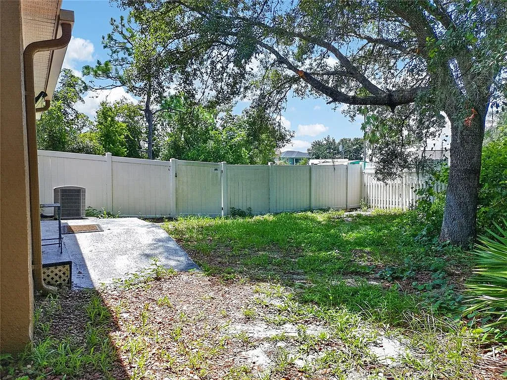 2 bed, 1.0 bath, 700 sqft, $1,500 — Photo 3