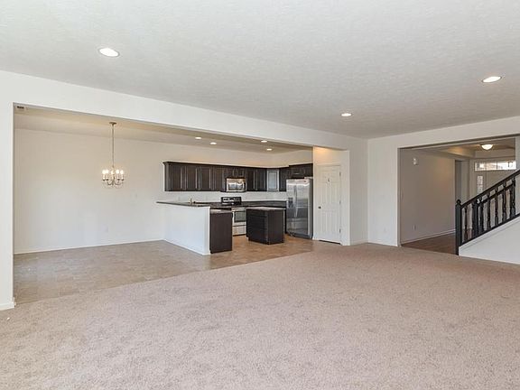 5th image of 8719 N Aspen Way