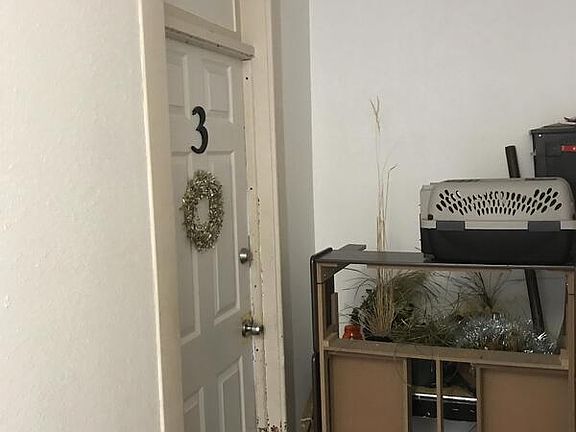 2nd image of 621 13th St #3