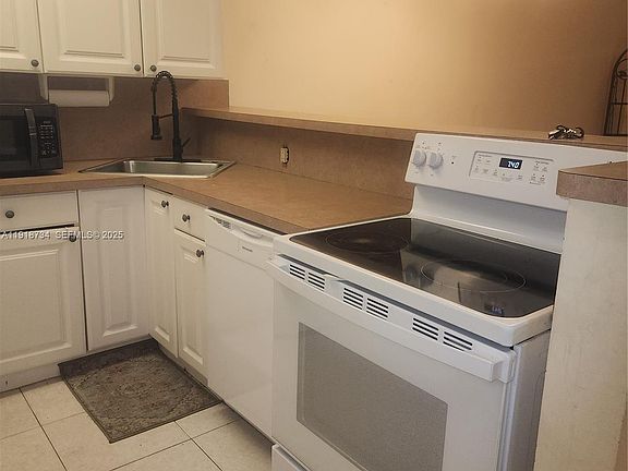 4th image of 5800 NW 64th Ave APT 108