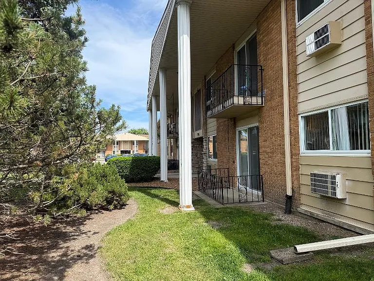 8994 Kennedy Dr #1E — Photo 4