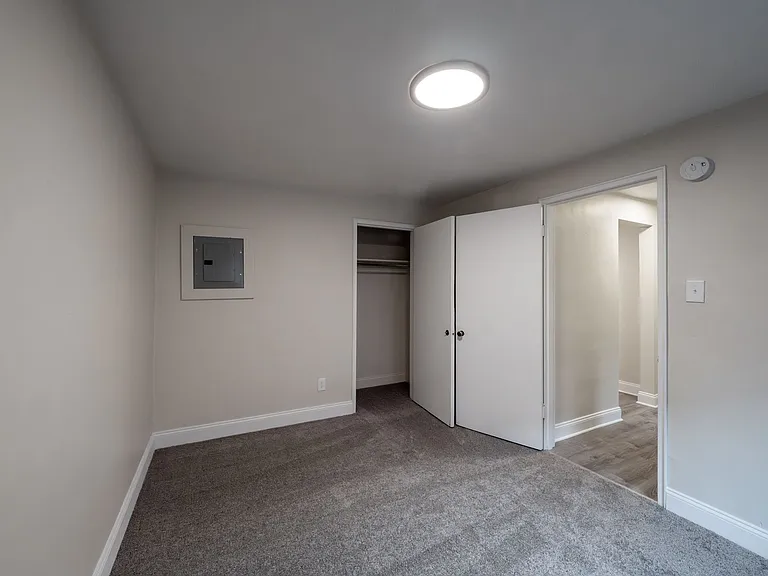 219 Lincoln Ave — Photo 10