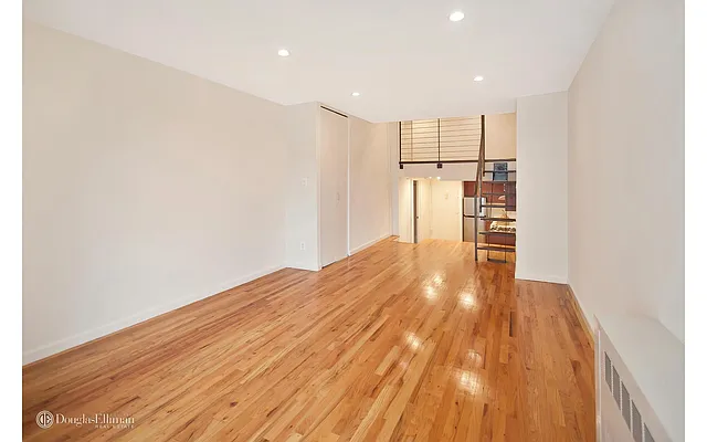 Rented by Douglas Elliman | media 10
