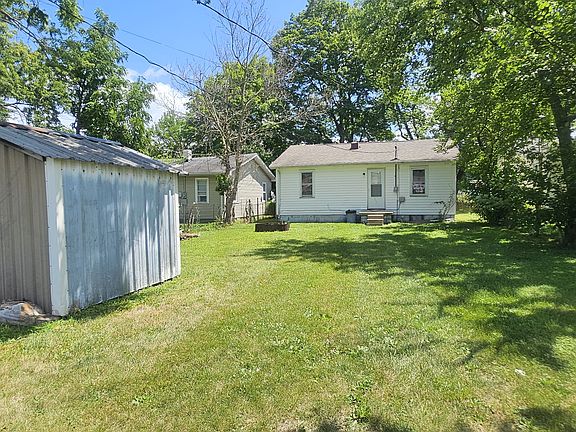 2nd image of 4027 Brown St