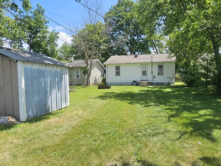 4027 Brown St — Photo 2