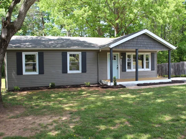 179 Izaak Rd, Madison Heights, VA 24572