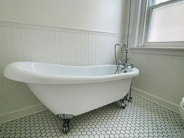 1519 W 14th St — Photo 13