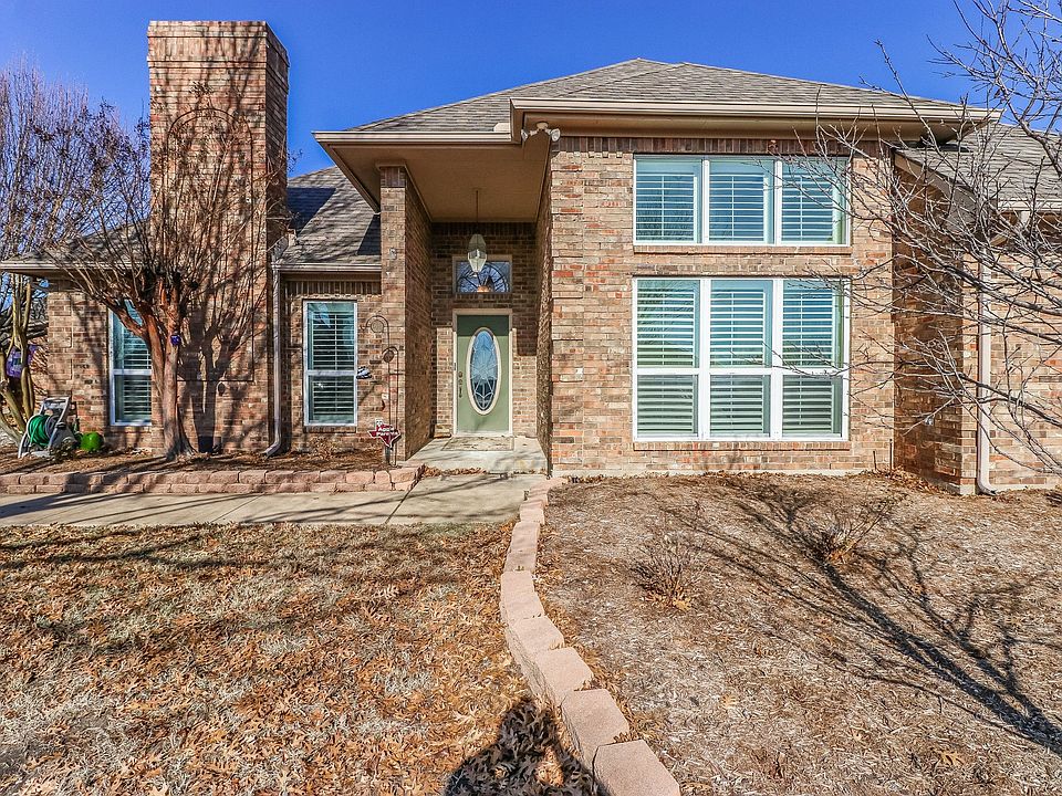 1st image of 7 Trailridge Dr