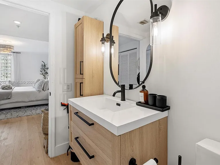701 Brickell Key Blvd #1106 — Photo 37
