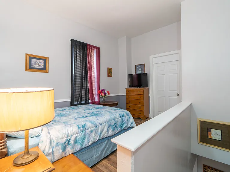 658 Atlantic St — Photo 19