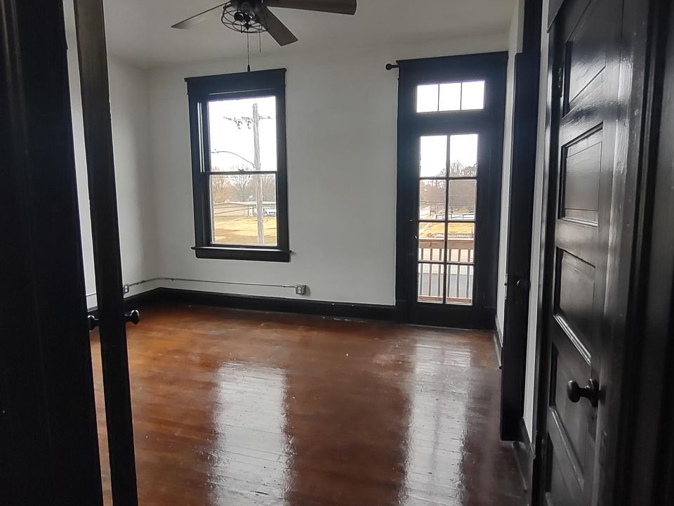 315 W State St Springfield, MO Zillow Apartments for Rent in