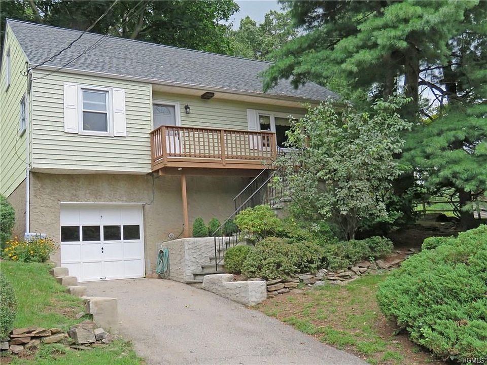 1st image of 9 Marianna Dr