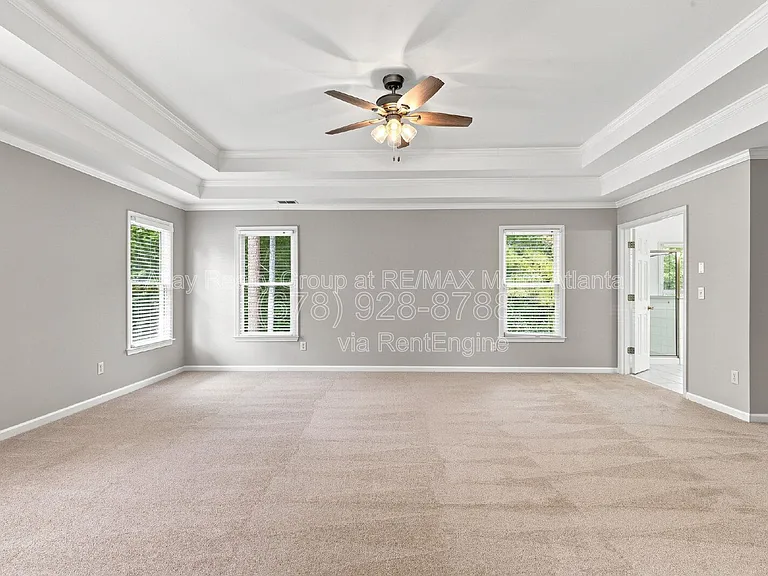 6725 Ridgefield Dr — Photo 20