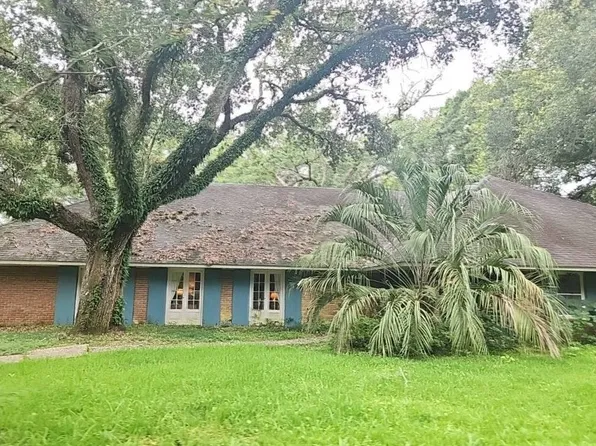 101 Doremus Rd, New Iberia, LA 70563