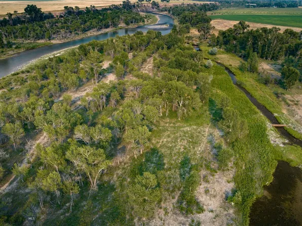 14013 State Highway 21, Cascade, MT 59421