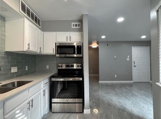 1840 Burton Dr APT 157, Austin, TX 78741