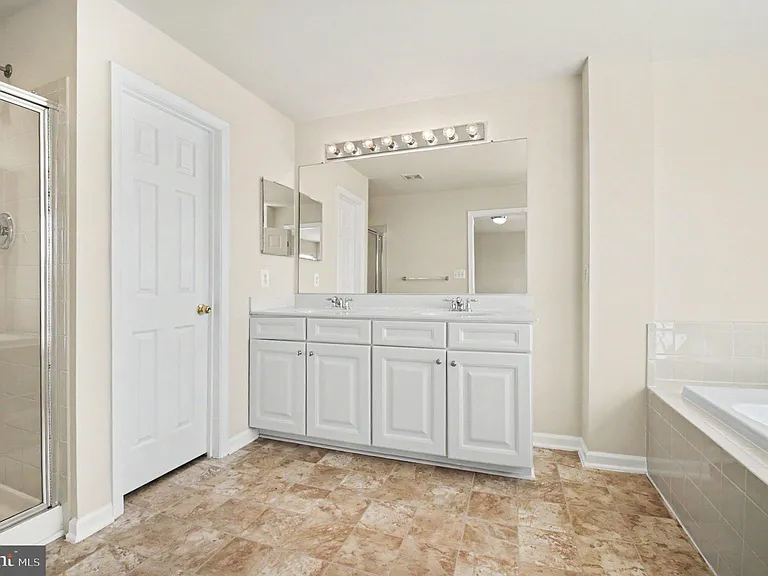1114 Ellis Ave — Photo 19