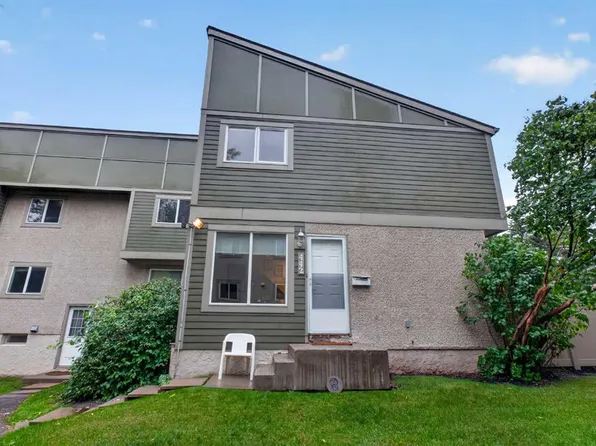 406 W Blackthorn Rd NE #442, Calgary, AB T2K 1K5