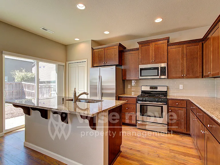 7317 N 93rd Ave — Photo 11