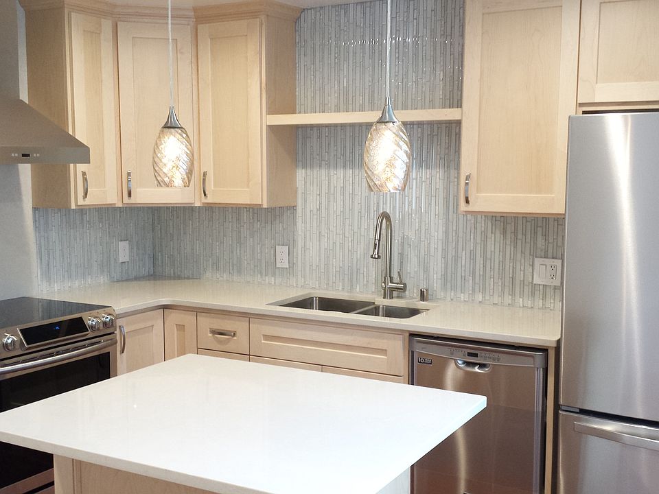 1st image of 5058 Castlewood Dr
