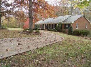 194 Valley View Dr, Madison, NC 27025