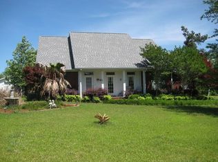 8 McSwain Rd, Hattiesburg, MS 39401