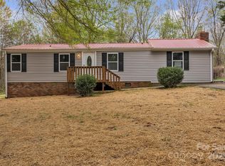 132 Riverview Acres Ln, Taylorsville, NC 28681