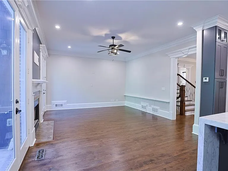 1294 Lenox Park Blvd — Photo 20