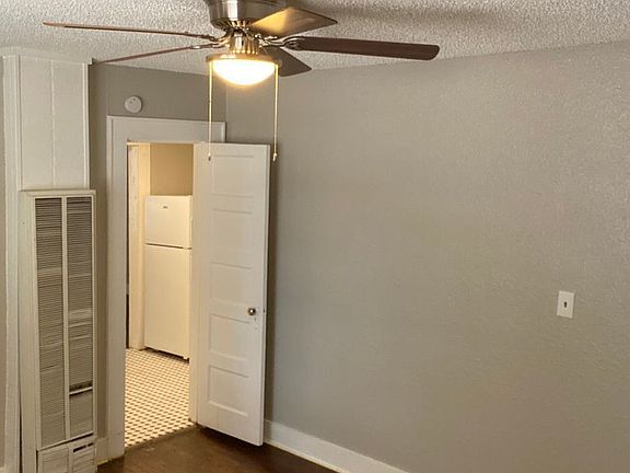 2nd image of 1804 Avenue V