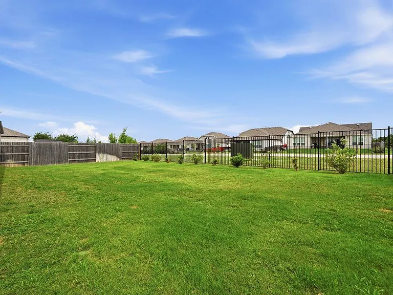 513 Barnhill Loop — Photo 26