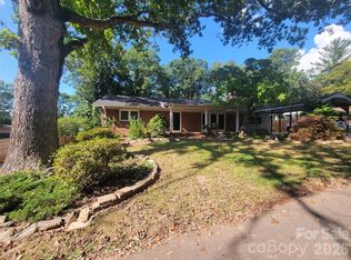 67 Fairlane Dr, Waynesville, NC 28786
