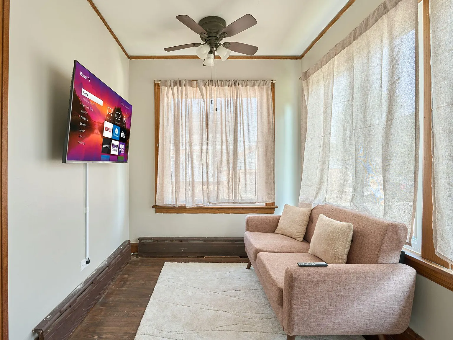 4 bed, 2.0 bath, 1450 sqft, $1,481 — Photo 2