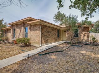 1709 Glencairn Ln, Lewisville, TX 75067