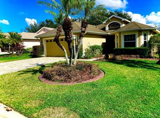 5729 Bounty Cir, Tavares, FL 32778