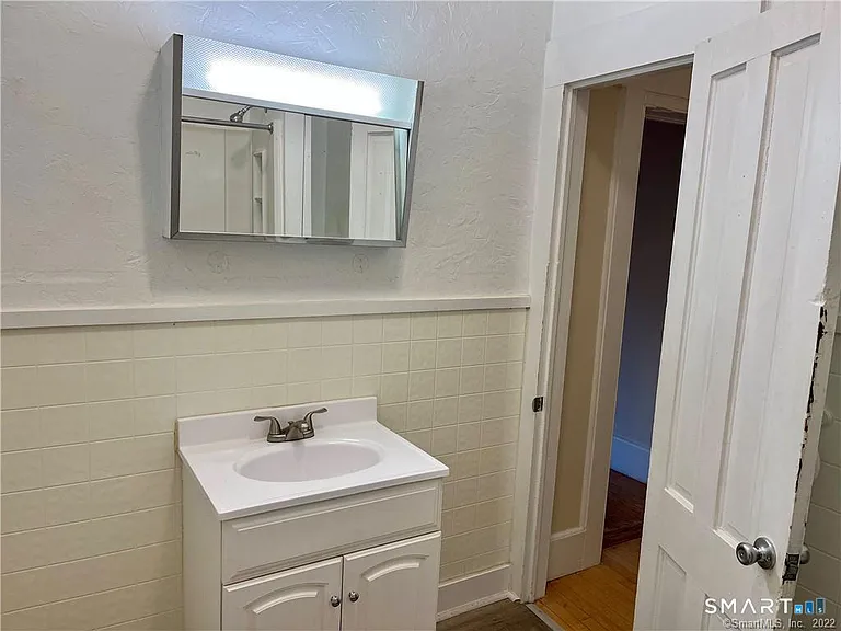 47 Windham Ave #4 — Photo 5