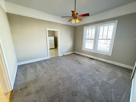 5th image of 420 West Ave